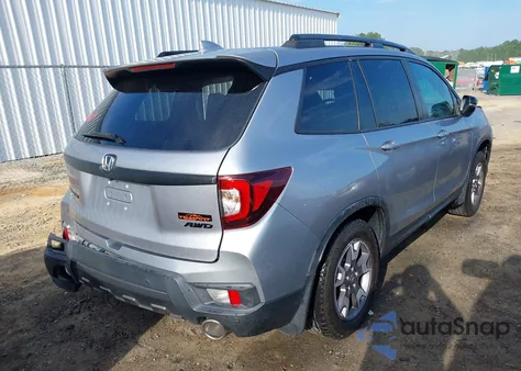 2022 Honda Passport Trail Sport z USA, uszkodzony, nr VIN 5FNYF8H68NB025262